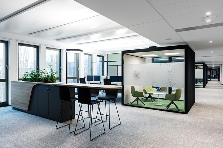 上海辦公室設計中辦公桌應該如何布局？