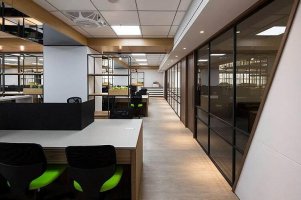 寫字樓裝修是傳統(tǒng)風(fēng)格好還是現(xiàn)代風(fēng)格好？