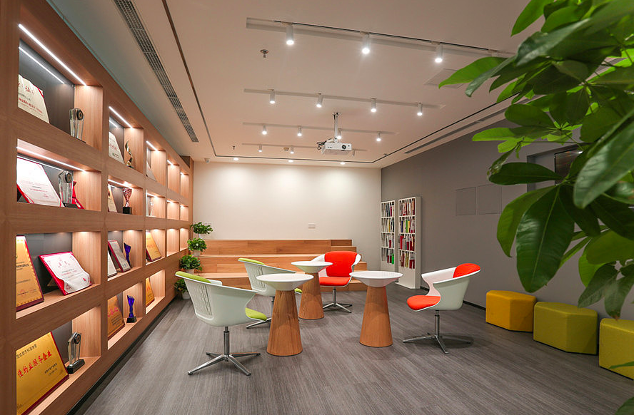  教育咨詢(xún)公司辦公室裝修效果圖