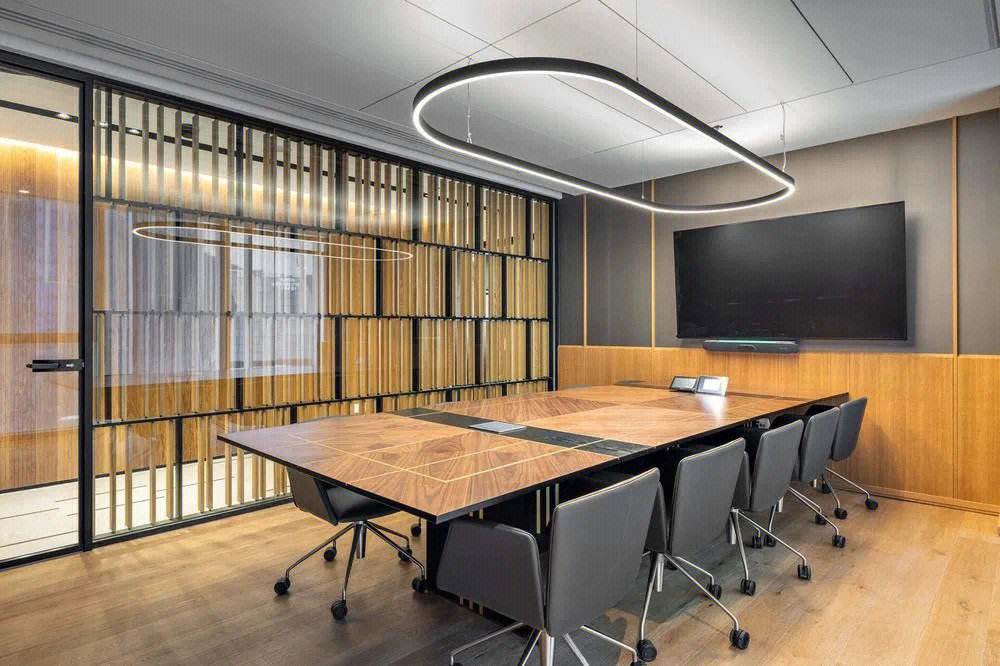辦公室裝修有必要做吊頂么？辦公室吊頂如何設(shè)計(jì)？